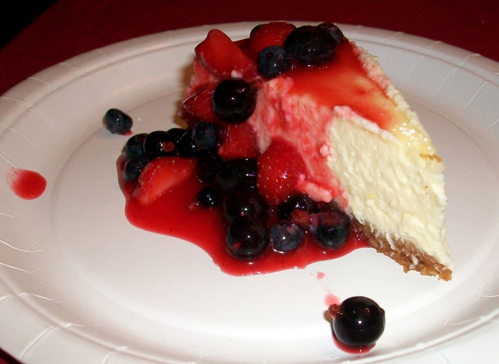 A seriously dreamy baked cheesecake, digestive base with lemon in the filling. Creamy, hefty and satisfying and really well accompanied by a sharp berry mix with some limey action in the background. Tip top stuff, a fine example of all the reasons that I love baked cheesecake. Well done Sheena.